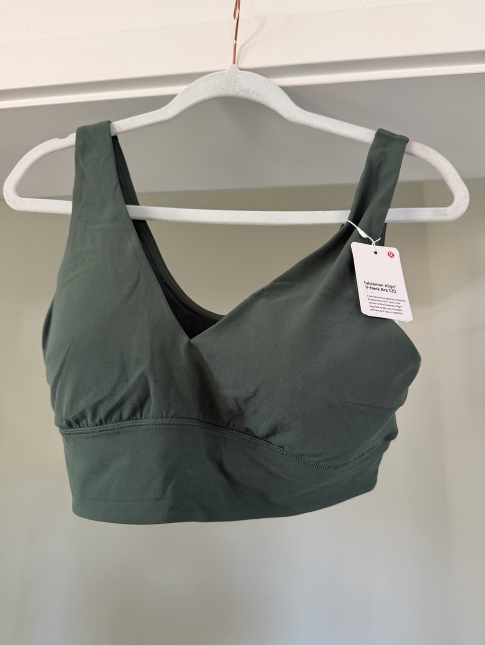 NWT lululemon Align V-Neck Bra C/D